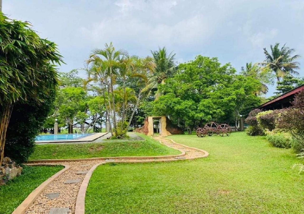 Dampe Resort พิลิยันเดเล ภายนอก รูปภาพ