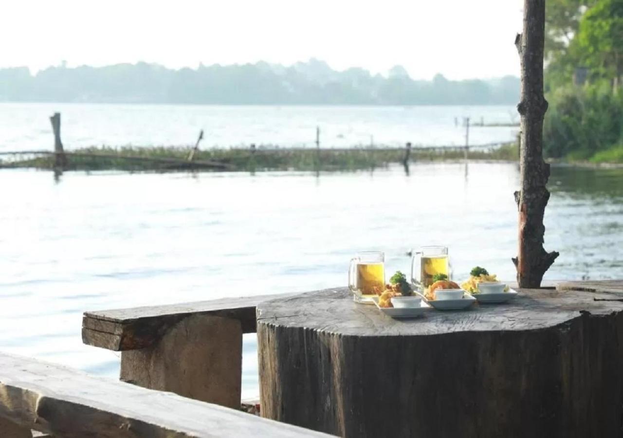 Dampe Resort พิลิยันเดเล ภายนอก รูปภาพ