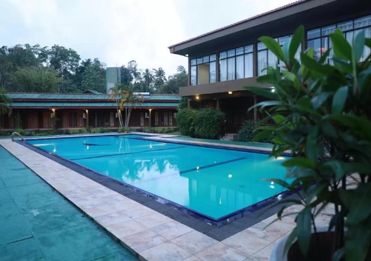 Dampe Resort พิลิยันเดเล ภายนอก รูปภาพ